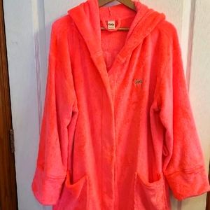 PINK VS robe Neon PINK